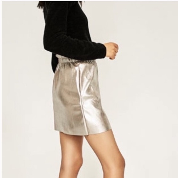 Zara Metallic Faux Leather Skirt With Pockets Elastic Waist Size Large - Picture 2 of 5